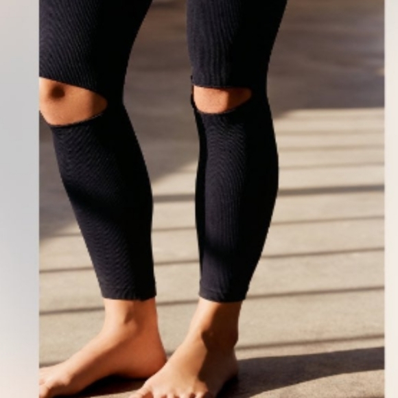 Free people movement leggings - Picture 2 of 6